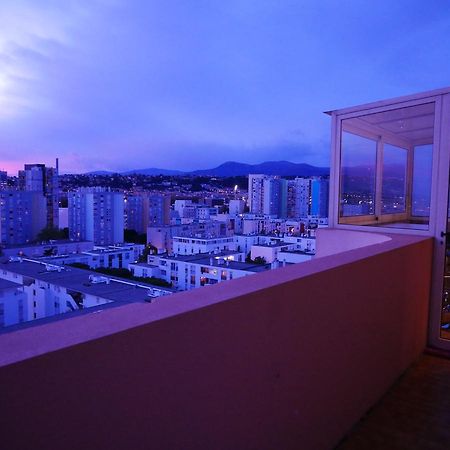 Appartement Rooftop 8 Personnes Grande Terrasse Avec Parking Quartier Aeroport Nizza Exterior foto