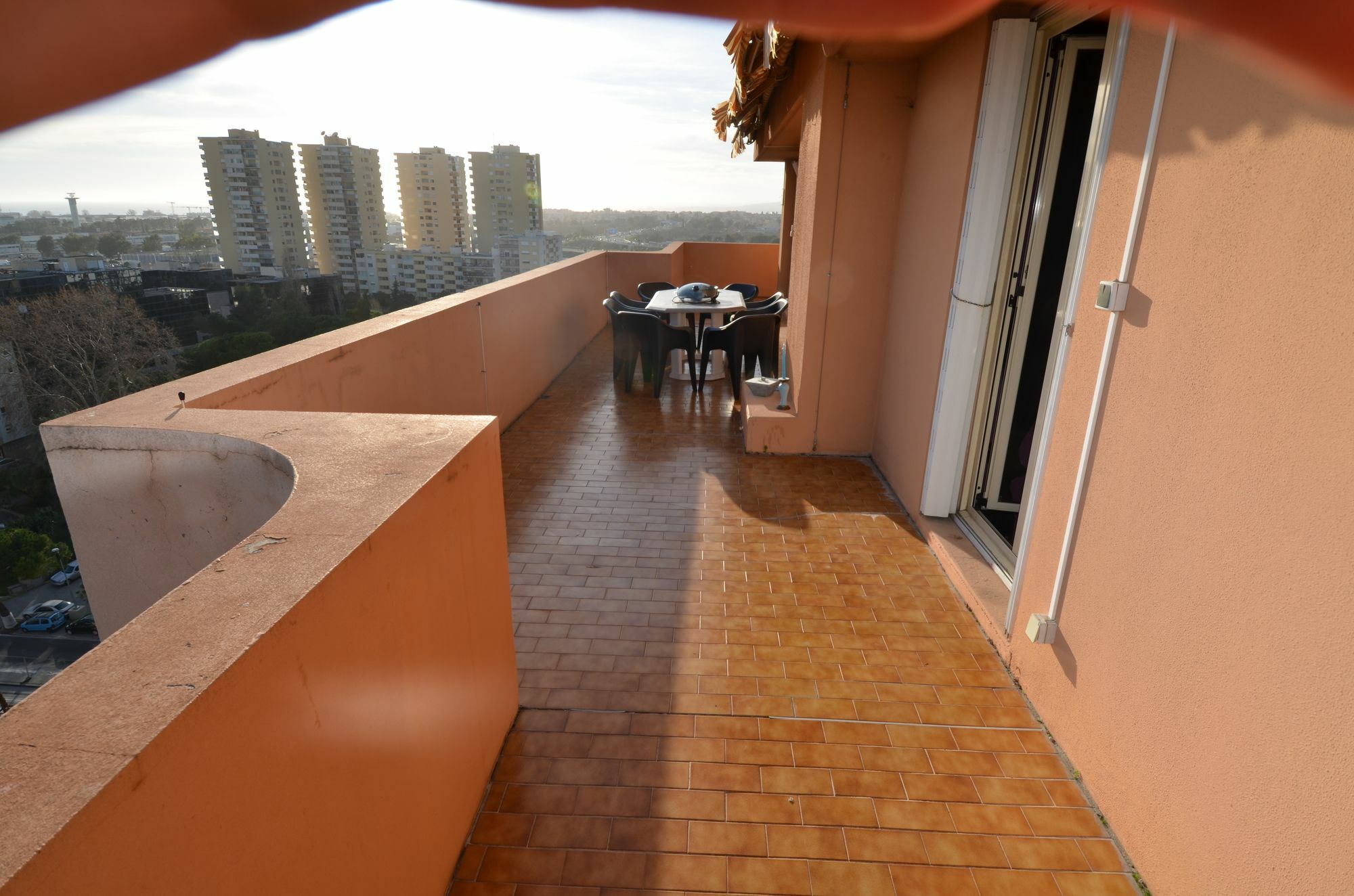 Appartement Rooftop 8 Personnes Grande Terrasse Avec Parking Quartier Aeroport Nizza Exterior foto